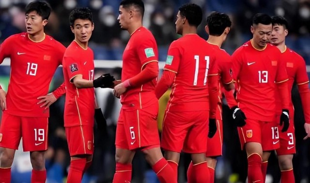 博鱼电竞-周定洋刚自宣离队，新帅就可能提前敲定归化强援顶替他，值得期待