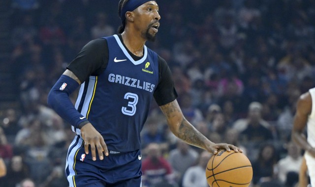 终于发挥了一场！波普8中5&amp;三分5中3拿到赛季新高16分 另有5助