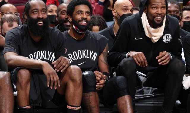 博鱼官网-太阳三巨头合体场次超杜欧登！KD：回望过去没意义